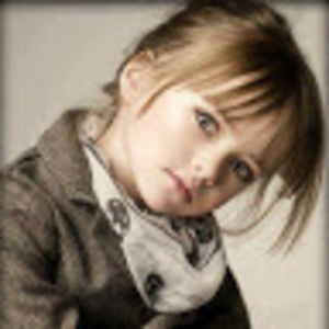 Meet your Posher, Dania